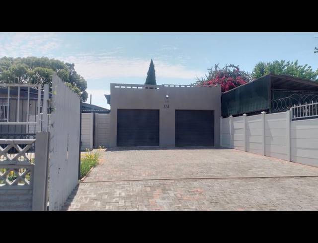 4 BEDROOM HOUSE FOR SALE IN GREENHILLS